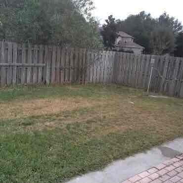 Building Photo - 14500 Woodfield Cir N