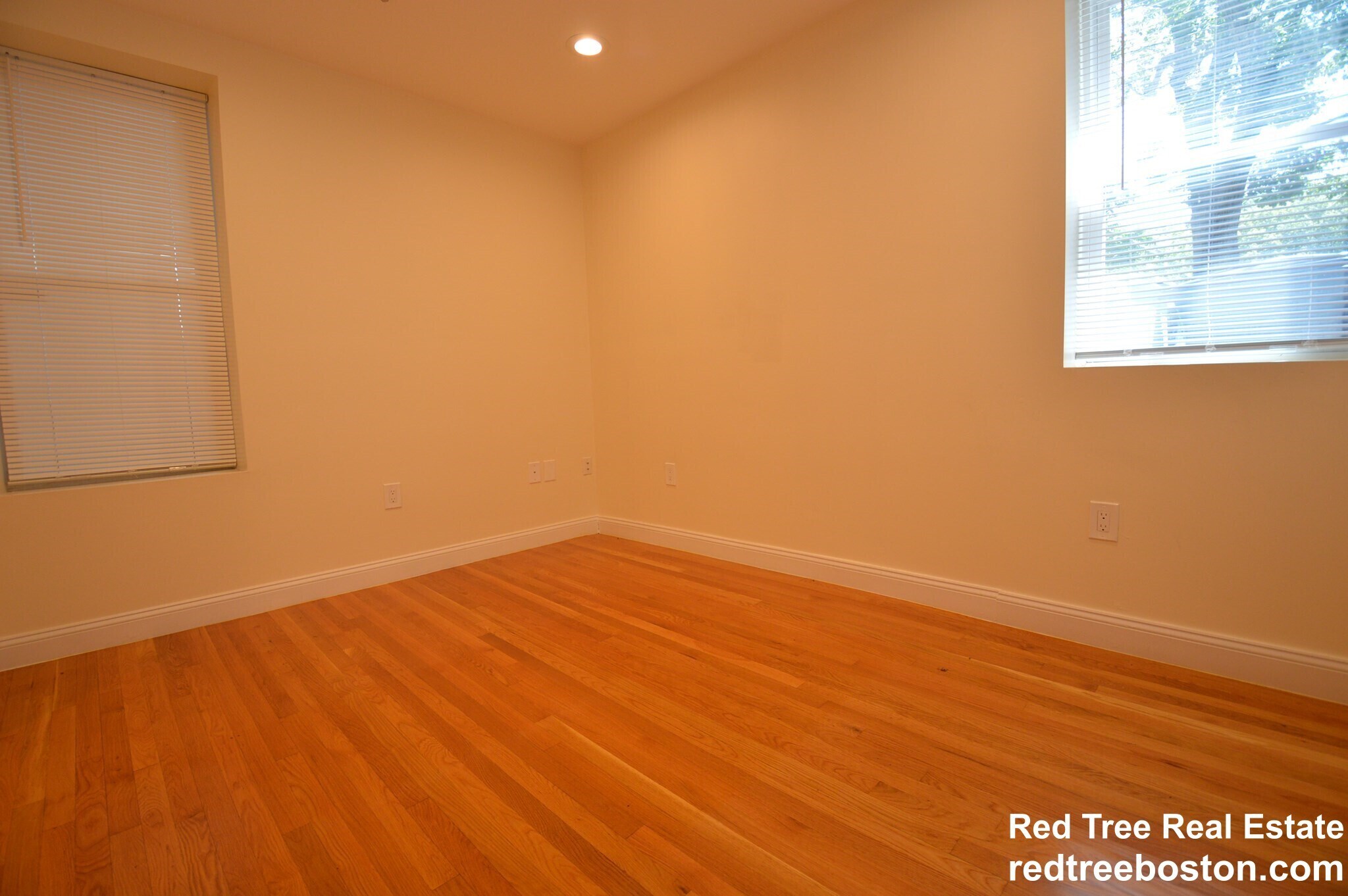 Building Photo - 1801 Beacon St