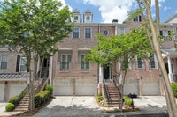 Building Photo - 3029 Woodwalk Dr
