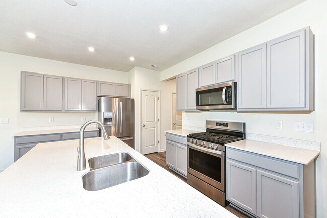 Building Photo - 13533 Dewpoint Ln