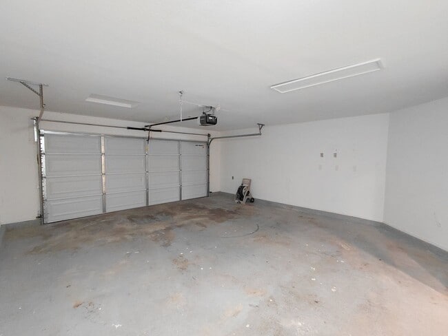 Building Photo - 409 Silverado Trail