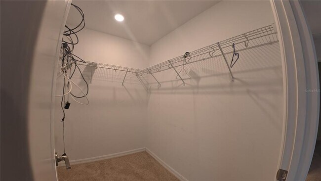 Building Photo - 282 Amber Way