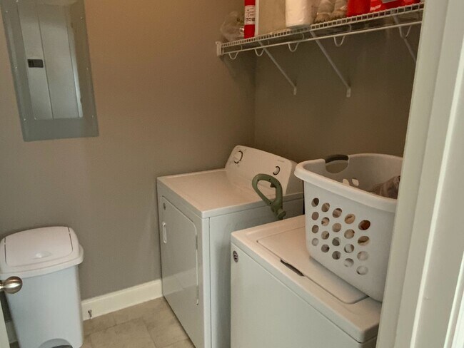 Building Photo - 4 Bedroom 4 Bath Condo in Oxford Mississippi