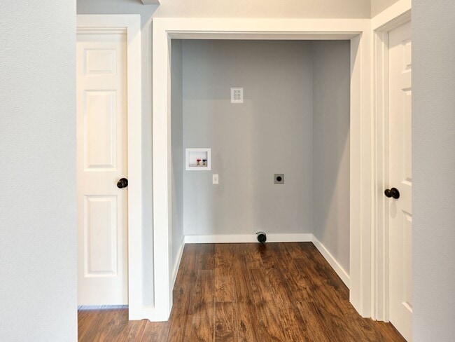 Building Photo - 11th - VPM415E-5