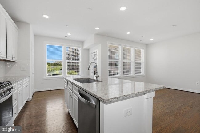 Building Photo - 13367 Launders St