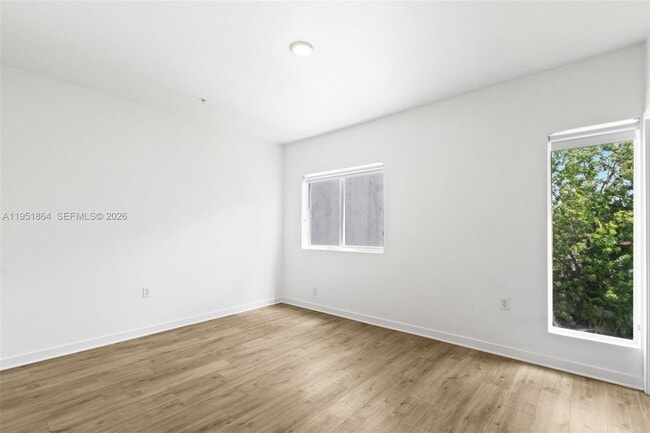 Building Photo - 170 NW 158th St