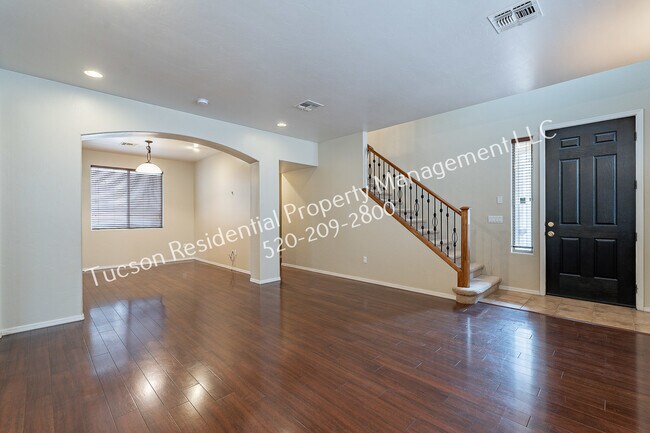 Building Photo - 505 East Calle Amura