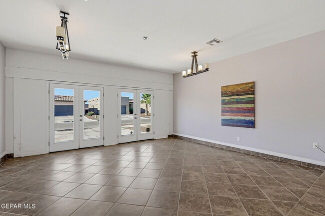 Building Photo - 13470 Everingham St