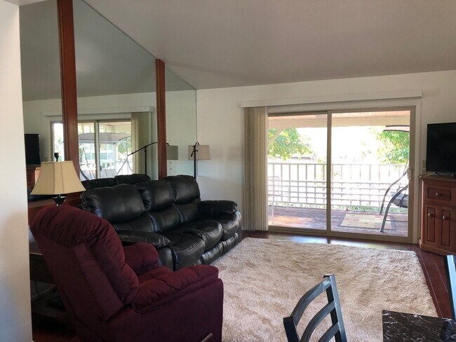 Building Photo - Available from May to November 2026!  Lovely Waterfront Home in 45+ Active Adult Resort Community...