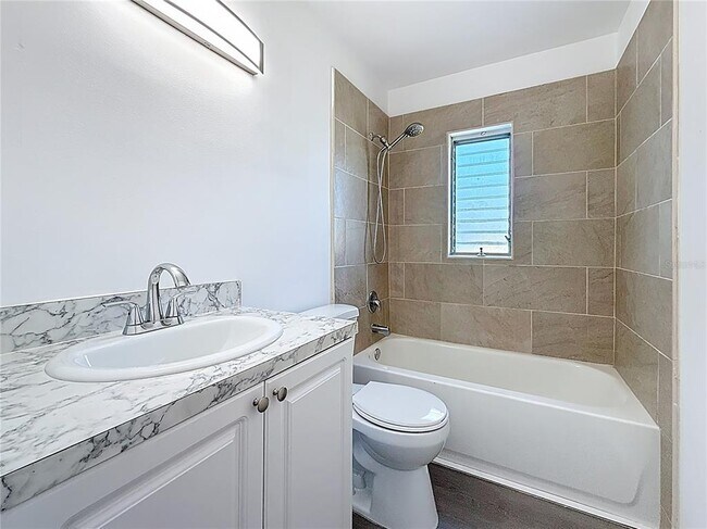 Building Photo - 4716 Town N Country Blvd