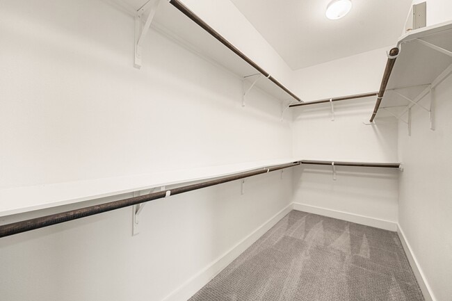 Building Photo - 3945 Tulane St