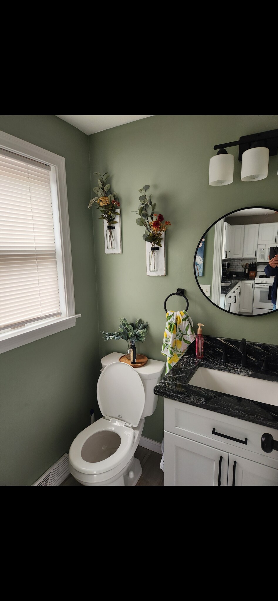 Building Photo - 3 Hamar Dr