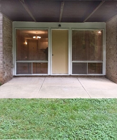 Building Photo - 566 Wilson Bridge Dr