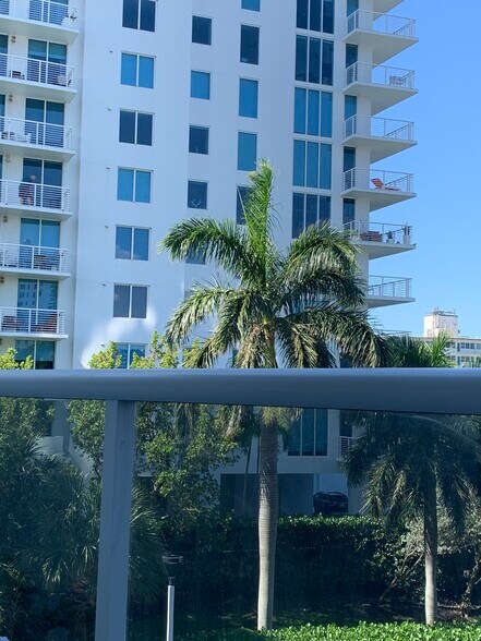 Building Photo - 2841 N Ocean Blvd