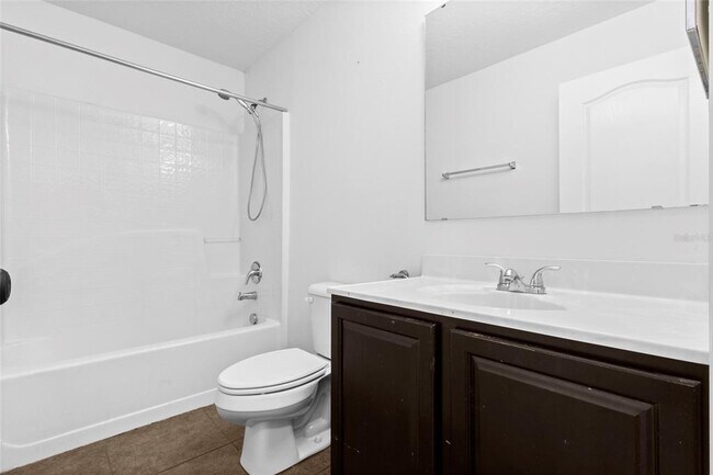 Building Photo - 4431 Ashburn Square Dr