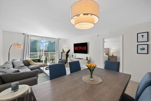 Building Photo - 1200 Brickell Bay Dr