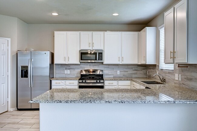 Building Photo - 3303 Owl Hollow Dr