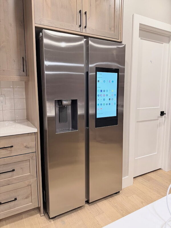 Building Photo - 4880 S Colusa Ave