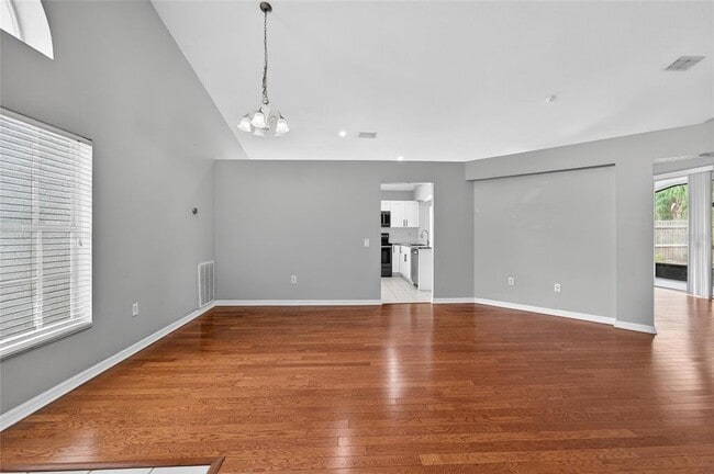 Building Photo - 11305 Symmes Lake Dr