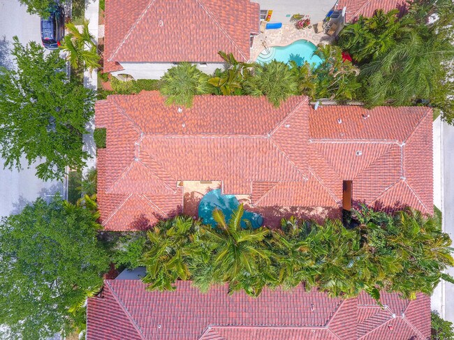 Building Photo - 106 Santiago Dr