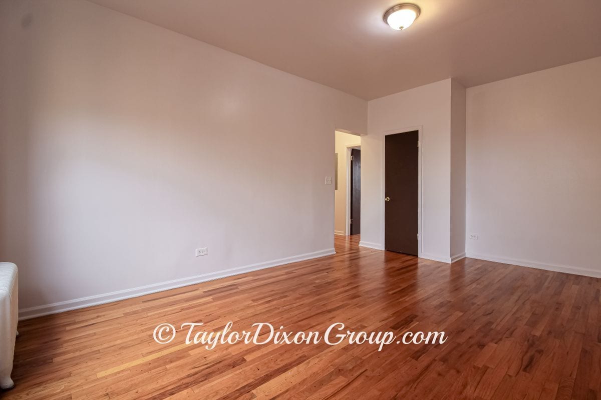 Building Photo - 4033 W Gladys Ave