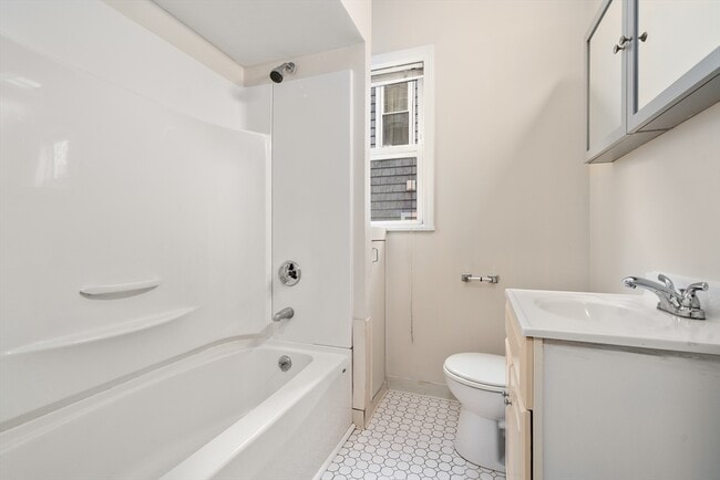 Building Photo - 29 Packard Ave