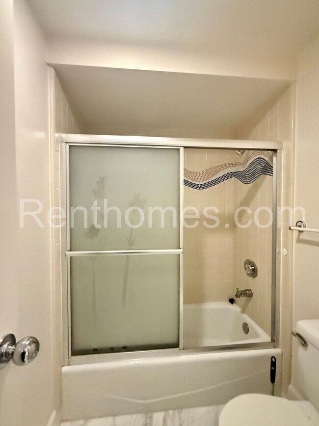 Building Photo - 4204 Explorer Ct