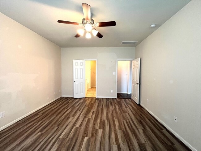 Building Photo - 7419 Pony Creek