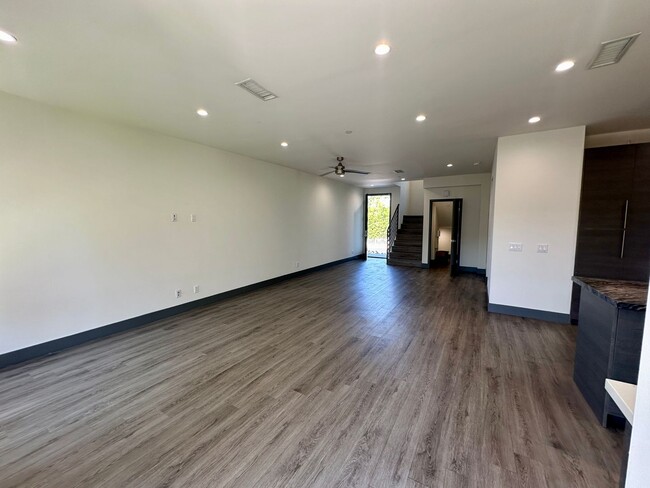 Building Photo - 6437-39 West 86th NEW 4 BED 4 BATH + ROOF ...