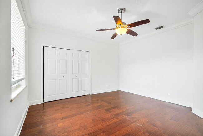 Building Photo - 257 Spoonbill Ln N