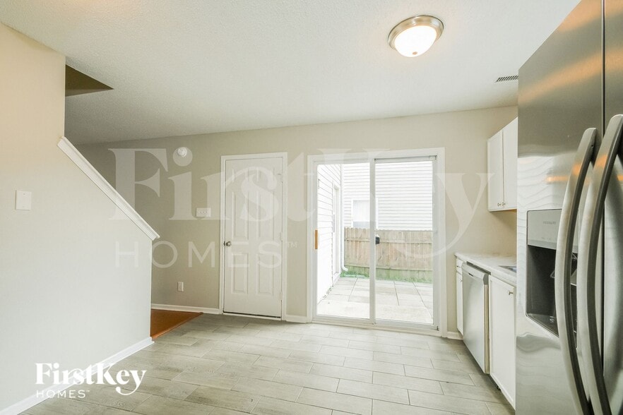 Building Photo - 14455 Black Farm Dr