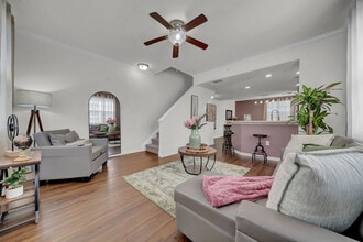 Building Photo - 10056 Montague St