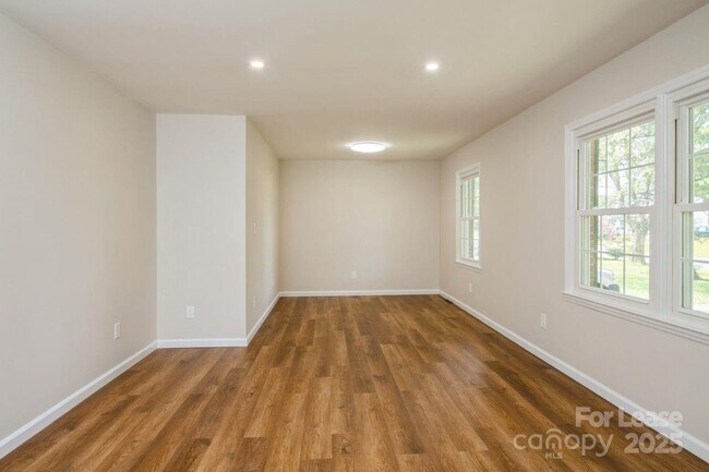 Building Photo - 2510 O'Hara Dr