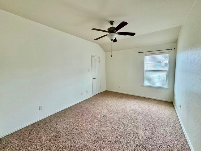 Building Photo - 12106 Coldwater Cove Ln