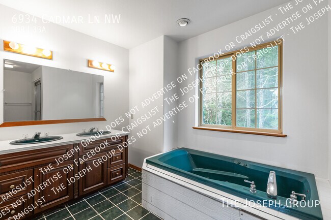 Building Photo - 6934 Cadmar Ln NW