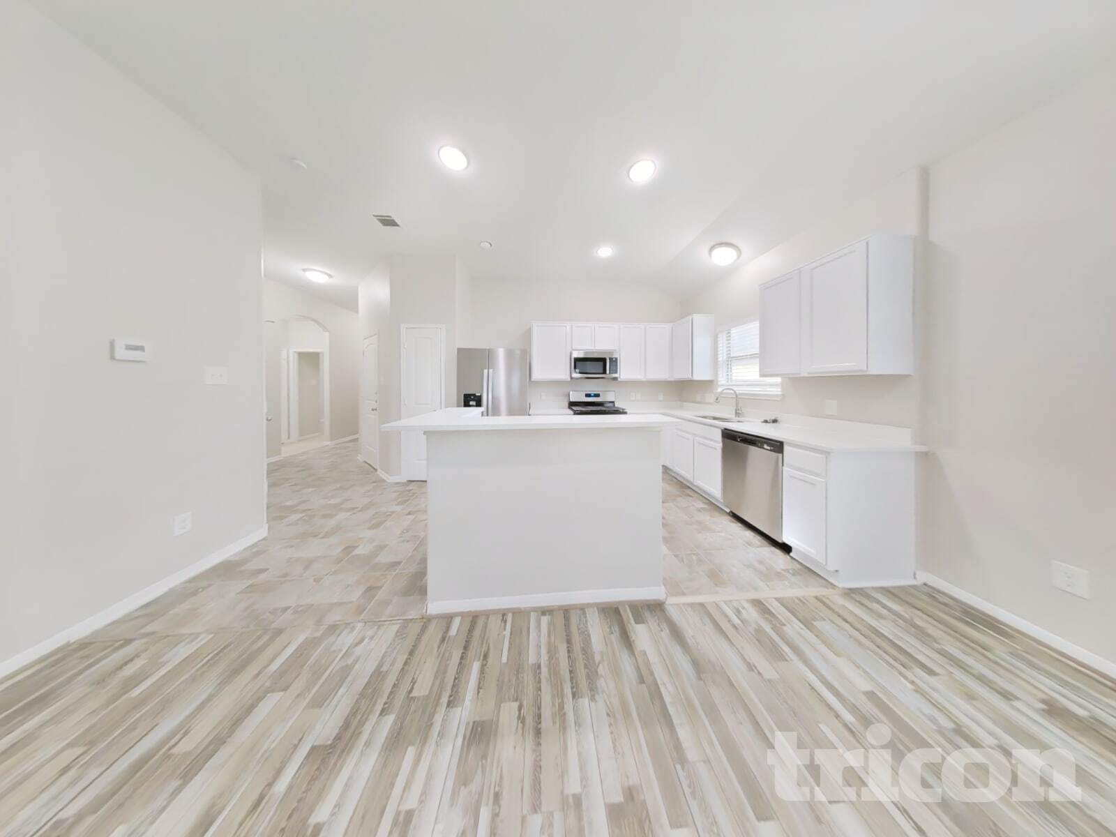 Building Photo - 21451 Sullivan Forest Dr