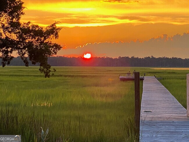 Building Photo - 292 Alexanders Ct