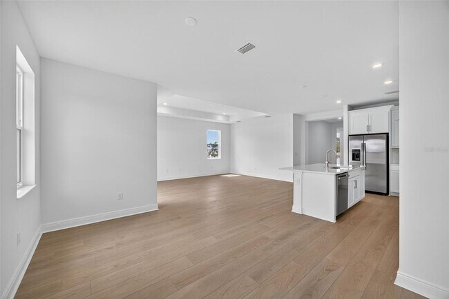 Building Photo - 7536 Nighthawk Dr