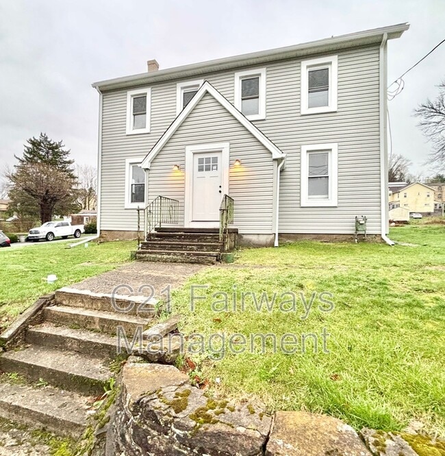 Primary Photo - 520 Church St