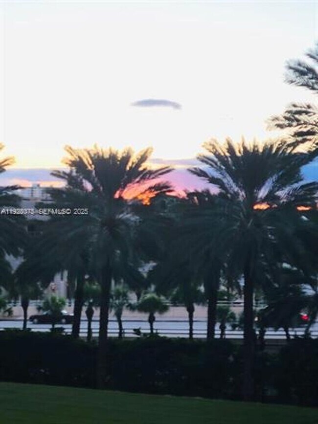 Building Photo - 10275 Collins Ave