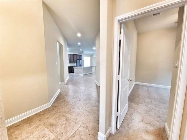 Building Photo - 4820 Piares Ln