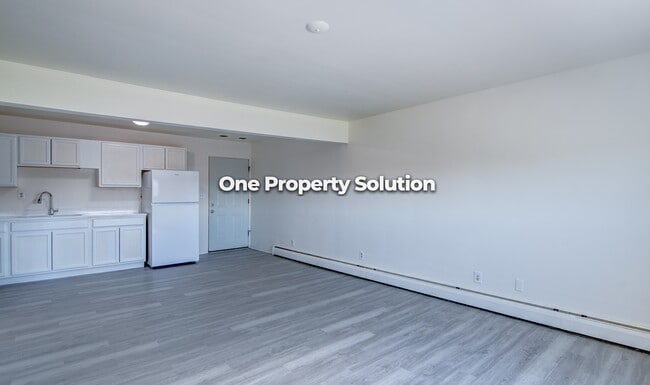 Building Photo - 5284 Broadway