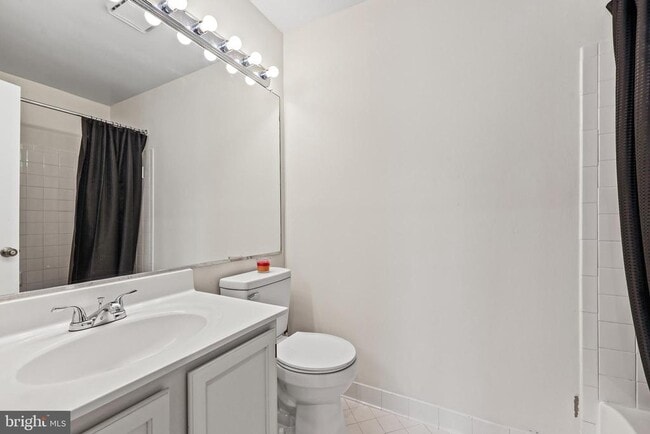 Building Photo - 4045 Chetham Wy