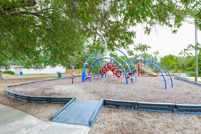 Building Photo - 5005 Whisper Cove