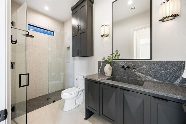 Building Photo - 1129 NW 42nd St