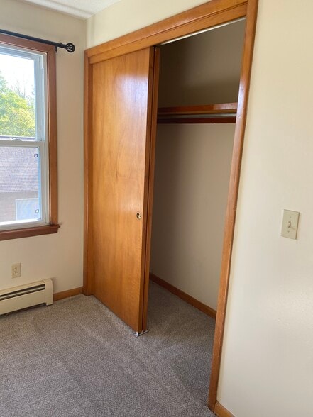 Building Photo - 5479 Strnad Dr