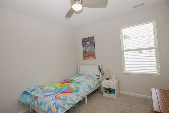 Building Photo - Coming up soon!!!!Centric beautiful proper...