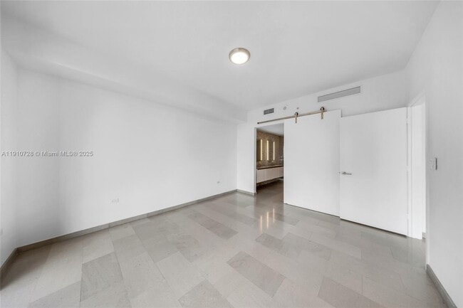 Building Photo - 88 SW 7th St