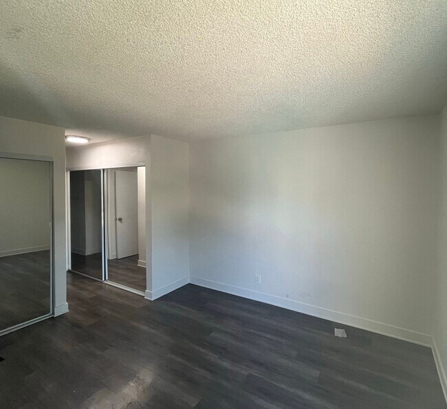 Building Photo - 9010 Tobias Ave