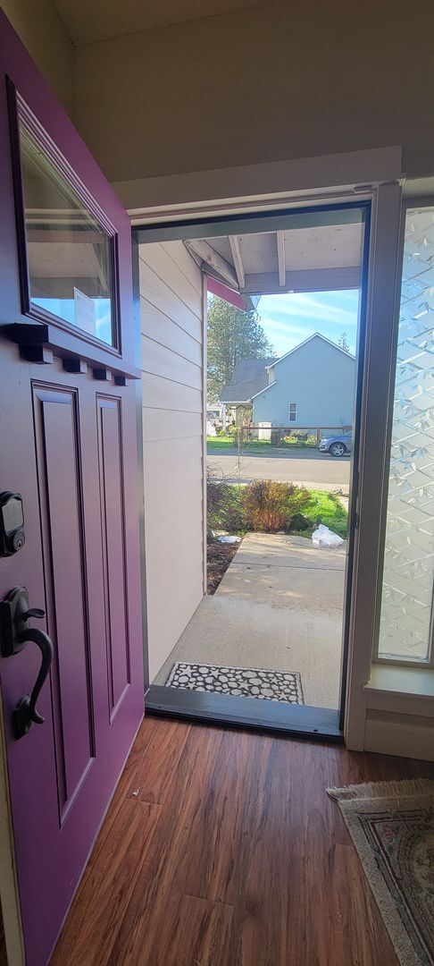 Building Photo - 125 S Ash St